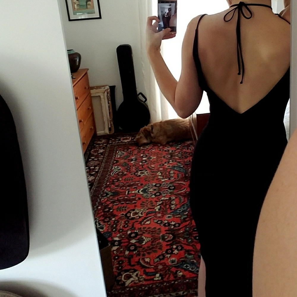 Asymmetric Deep V Gown - Picture 6 of 8